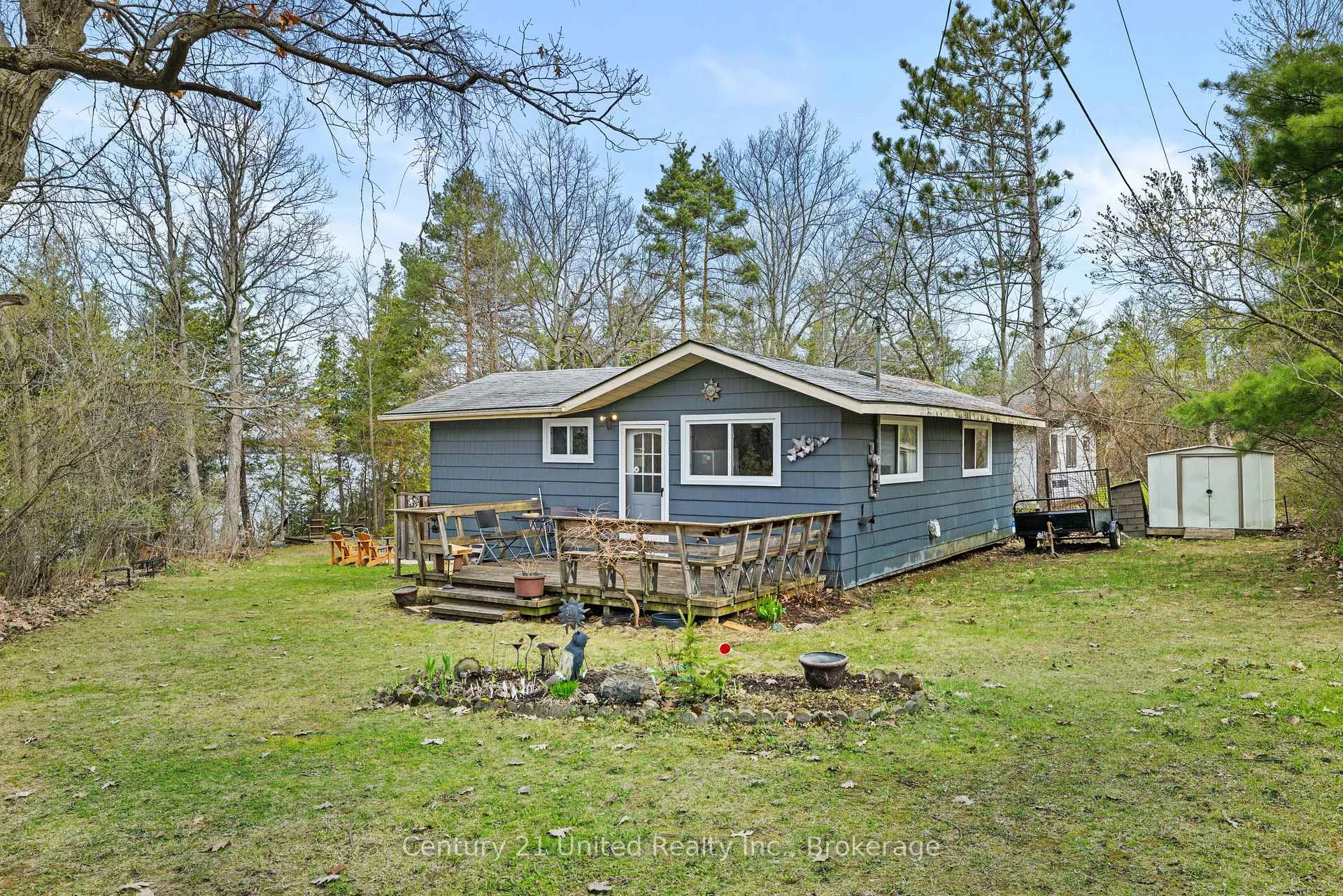Front of Unit 10, 422 Island View Road