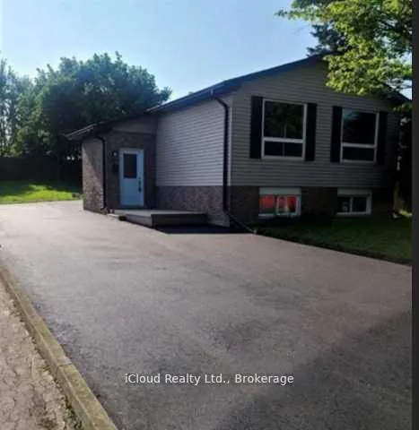 Photo 1 of 24 Chilton Drive, Hamilton, Stoney Creek Mountain — HOMEH