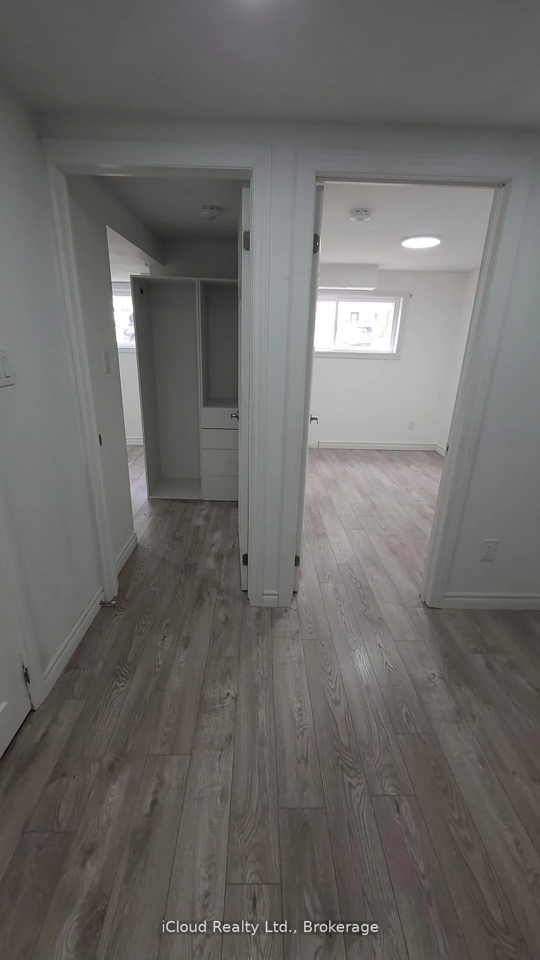 Photo 18 of 24 Chilton Drive, Hamilton, Stoney Creek Mountain — HOMEH
