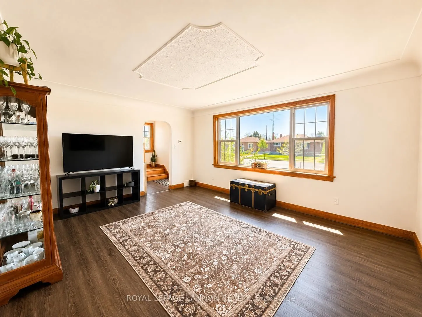 Photo 9 of 2101 Victoria Avenue E, Thunder Bay, Edgewater Park — HOMEH