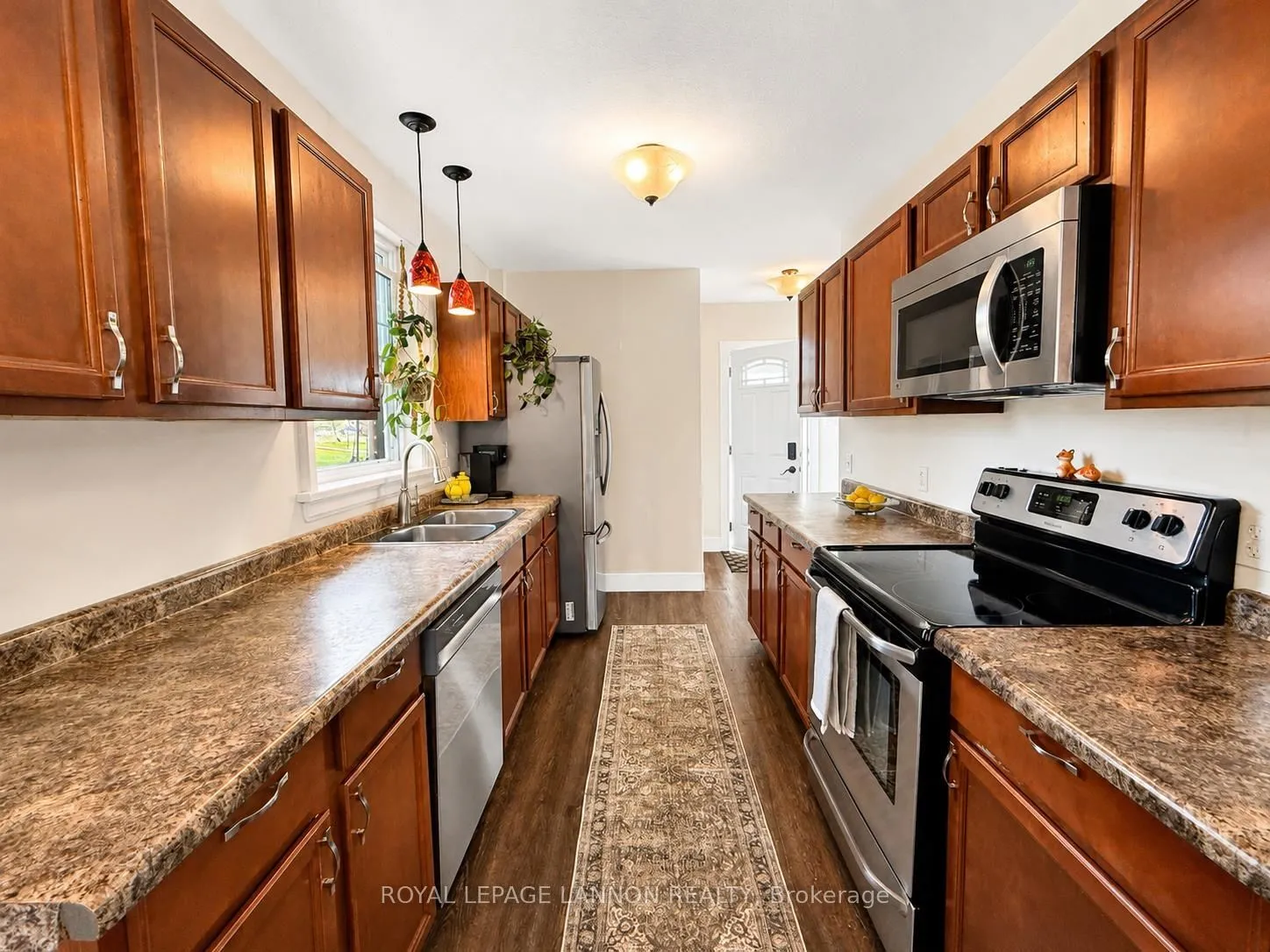 Photo 15 of 2101 Victoria Avenue E, Thunder Bay, Edgewater Park — HOMEH