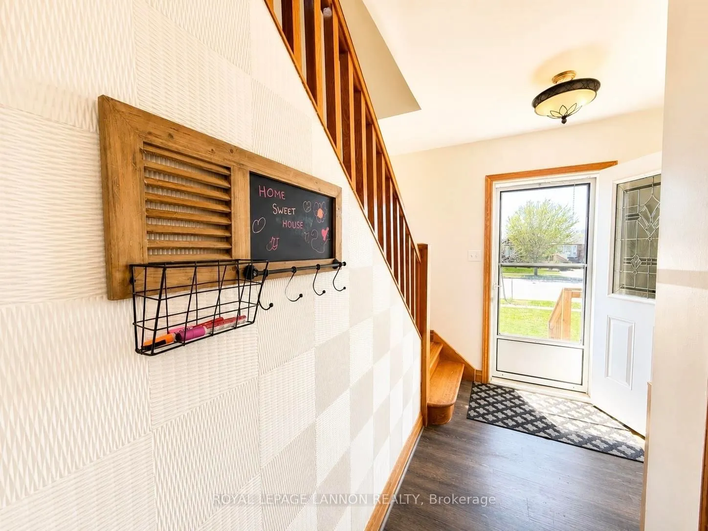 Photo 19 of 2101 Victoria Avenue E, Thunder Bay, Edgewater Park — HOMEH
