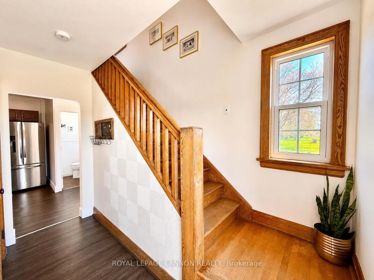 Photo 20 of 2101 Victoria Avenue E, Thunder Bay, Edgewater Park — HOMEH