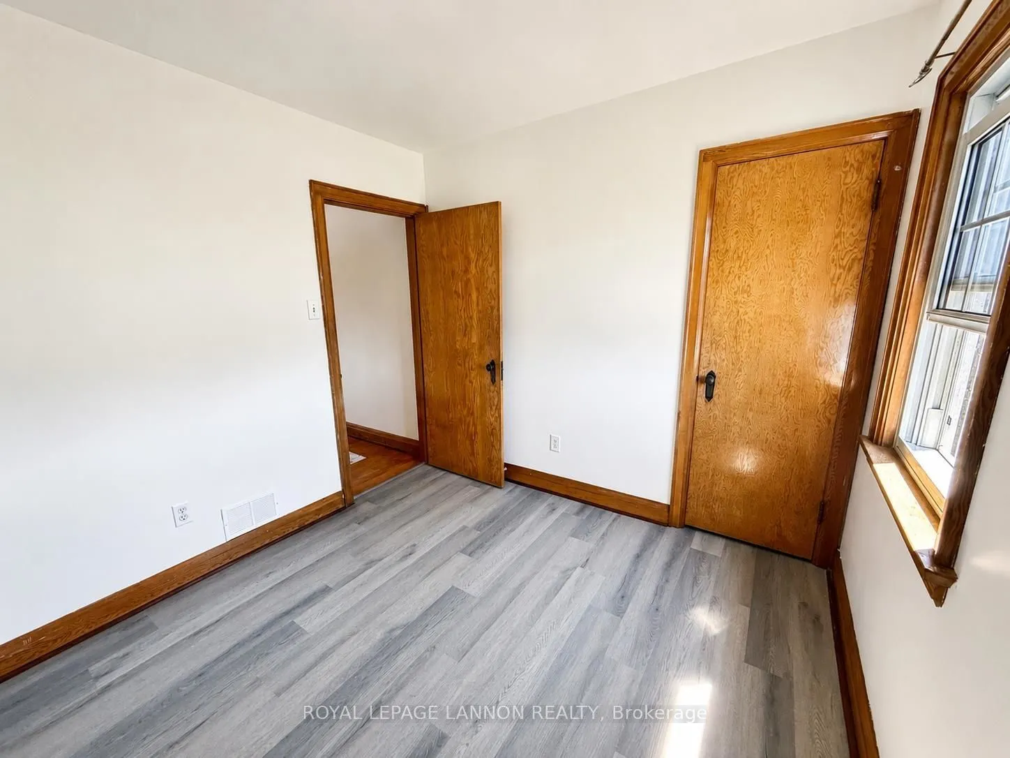 Photo 27 of 2101 Victoria Avenue E, Thunder Bay, Edgewater Park — HOMEH