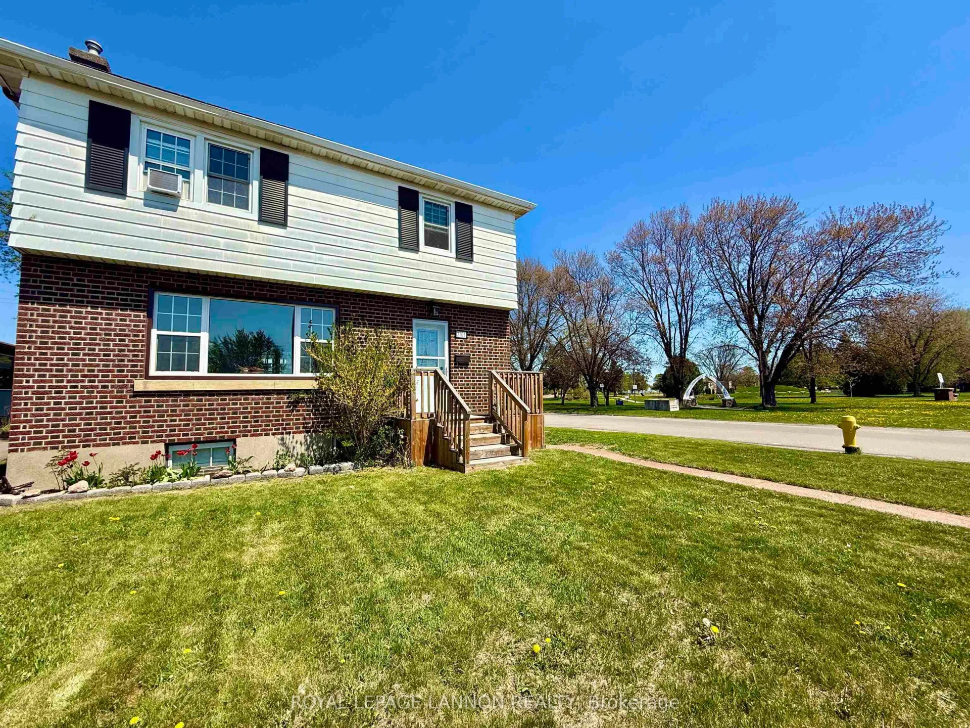 Photo 48 of 2101 Victoria Avenue E, Thunder Bay, Edgewater Park — HOMEH