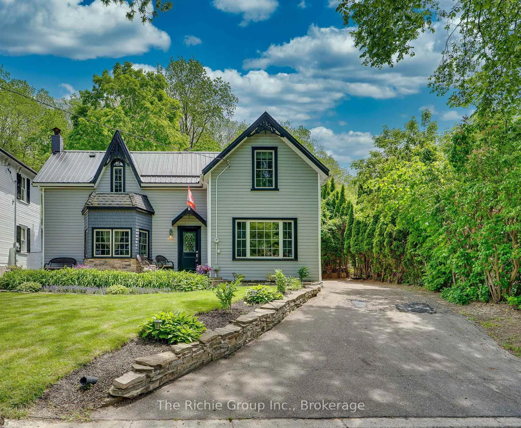 Photo 3 of 108 Hemlock Street, Caledon, Bolton East — HOMEH