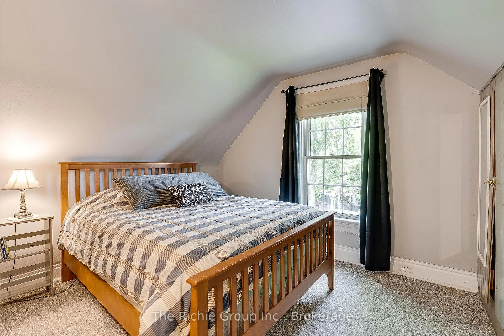 Photo 18 of 108 Hemlock Street, Caledon, Bolton East — HOMEH