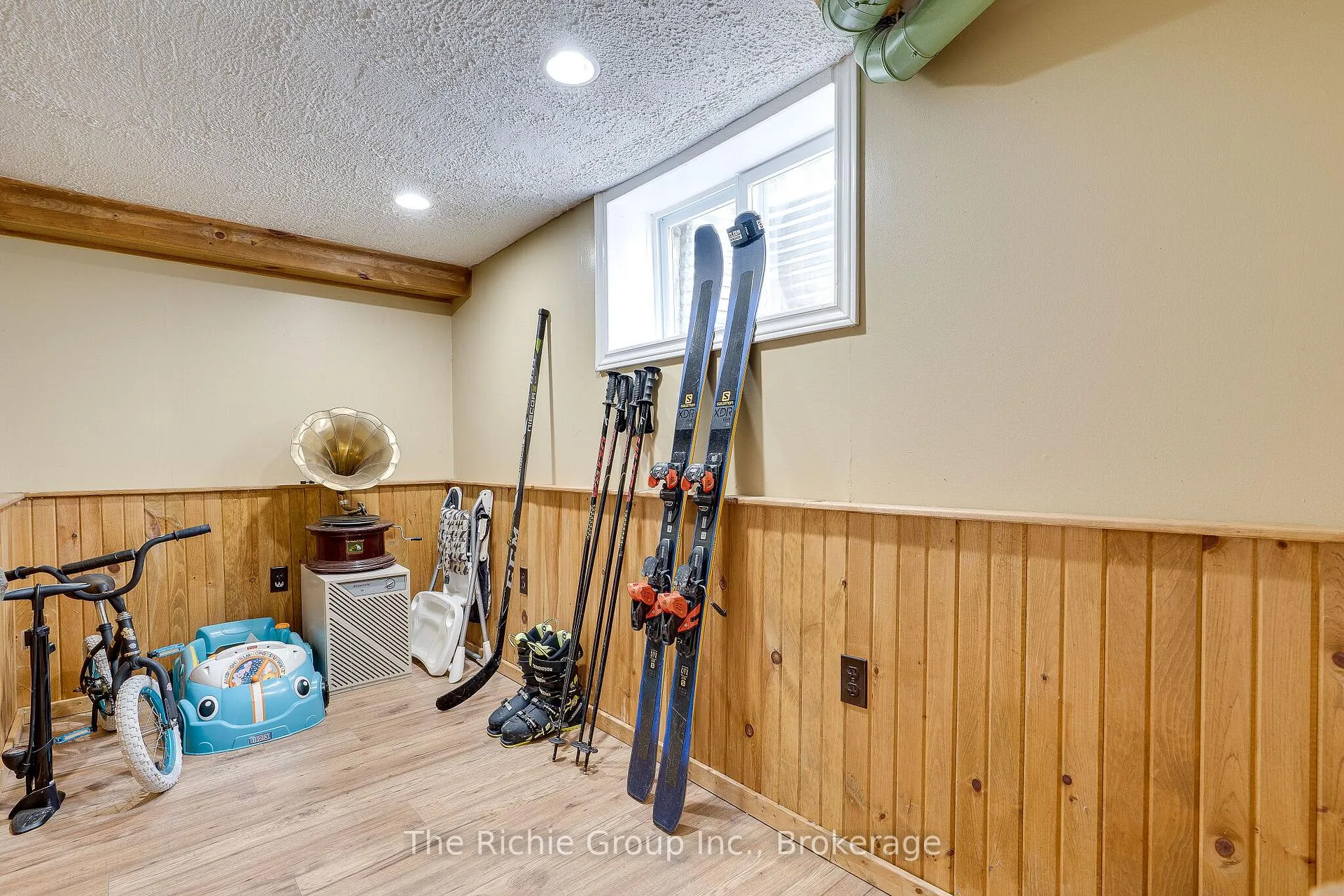 Photo 24 of 108 Hemlock Street, Caledon, Bolton East — HOMEH