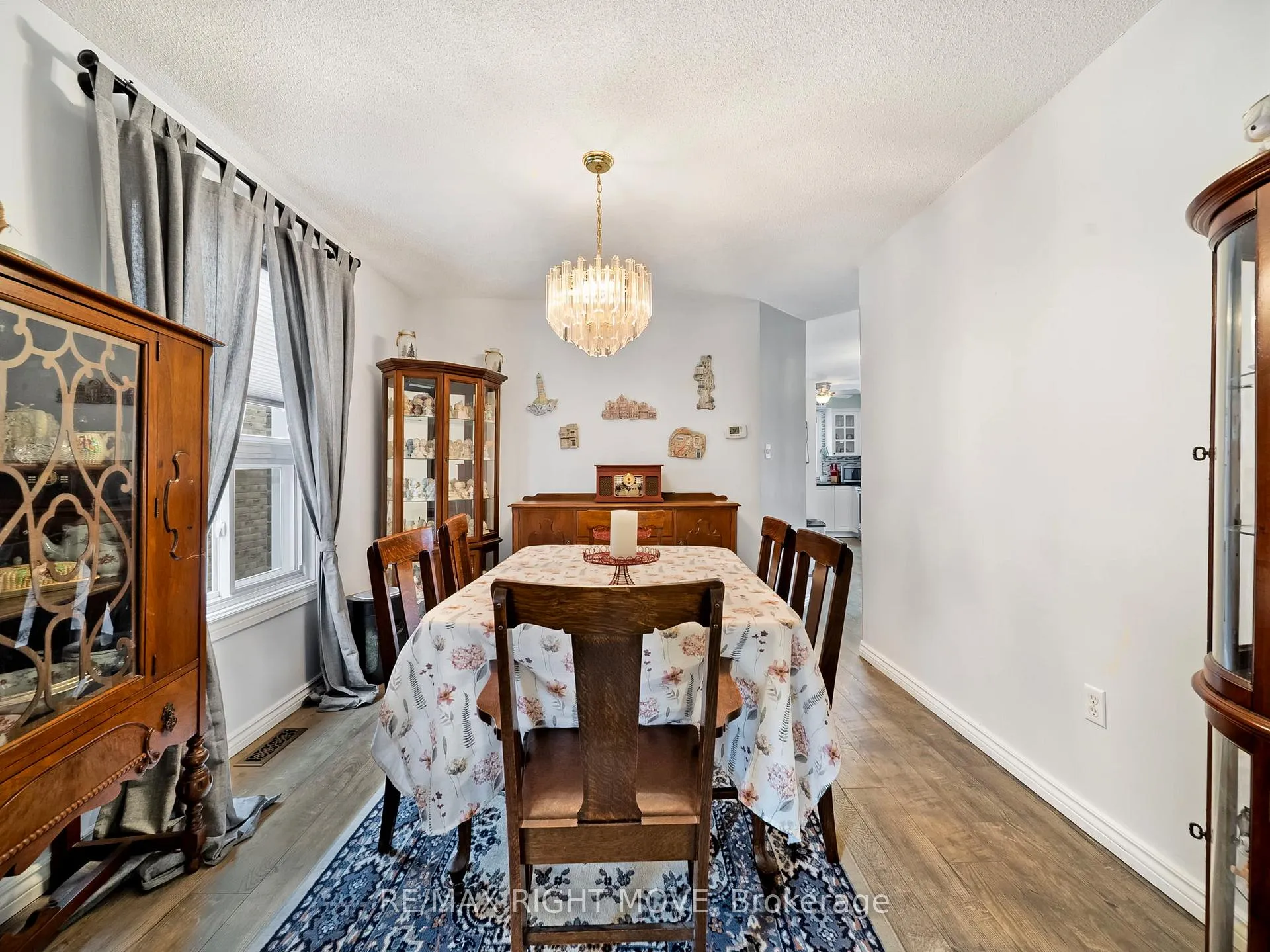 Photo 20 of 42 Sundew Drive, Barrie, Holly — HOMEH