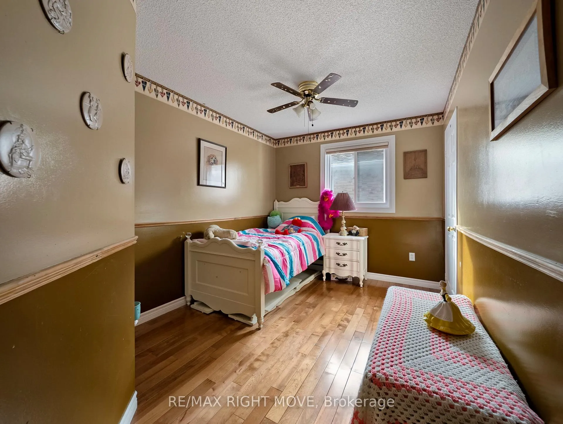 Photo 30 of 42 Sundew Drive, Barrie, Holly — HOMEH