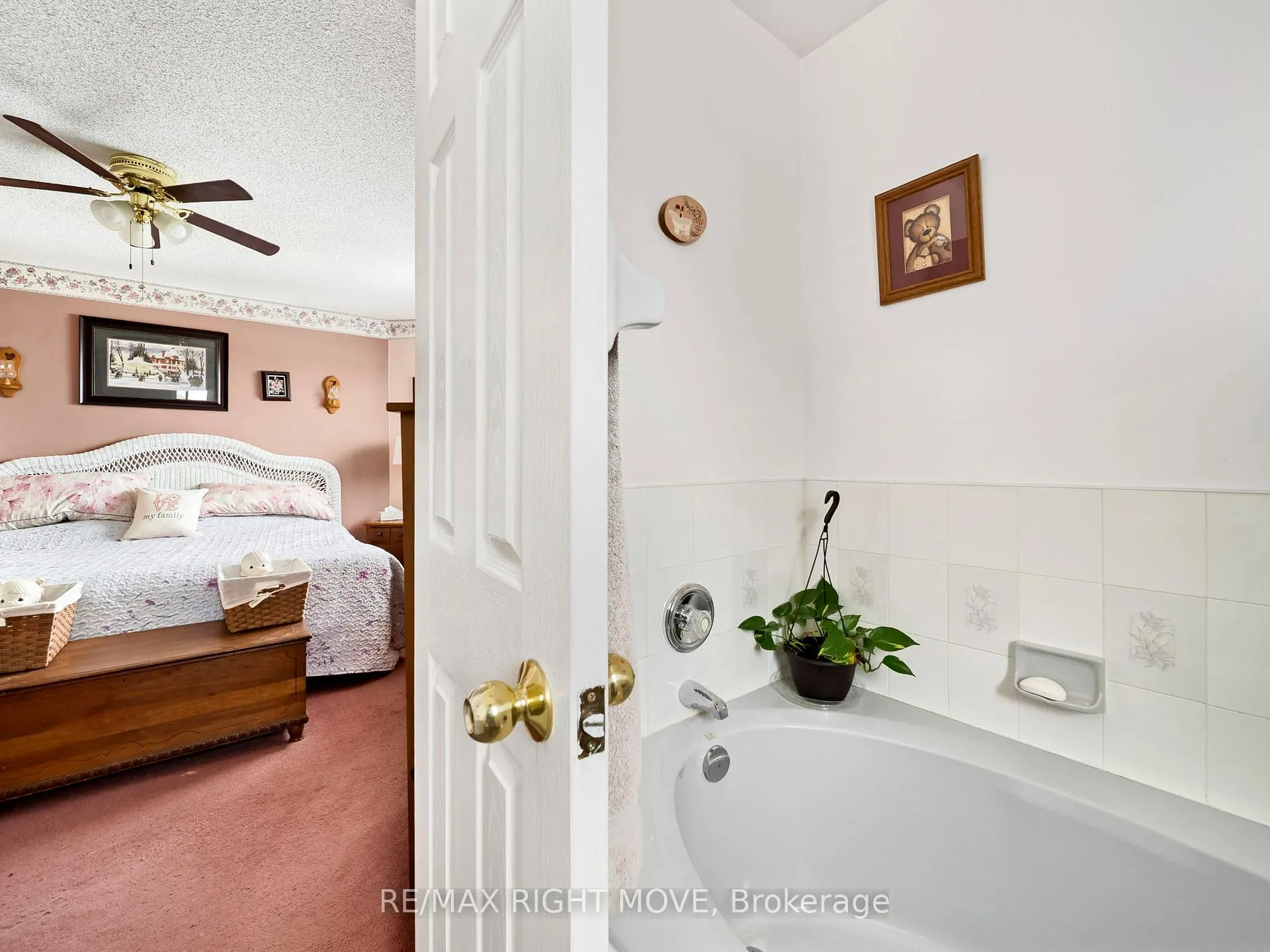 Photo 34 of 42 Sundew Drive, Barrie, Holly — HOMEH