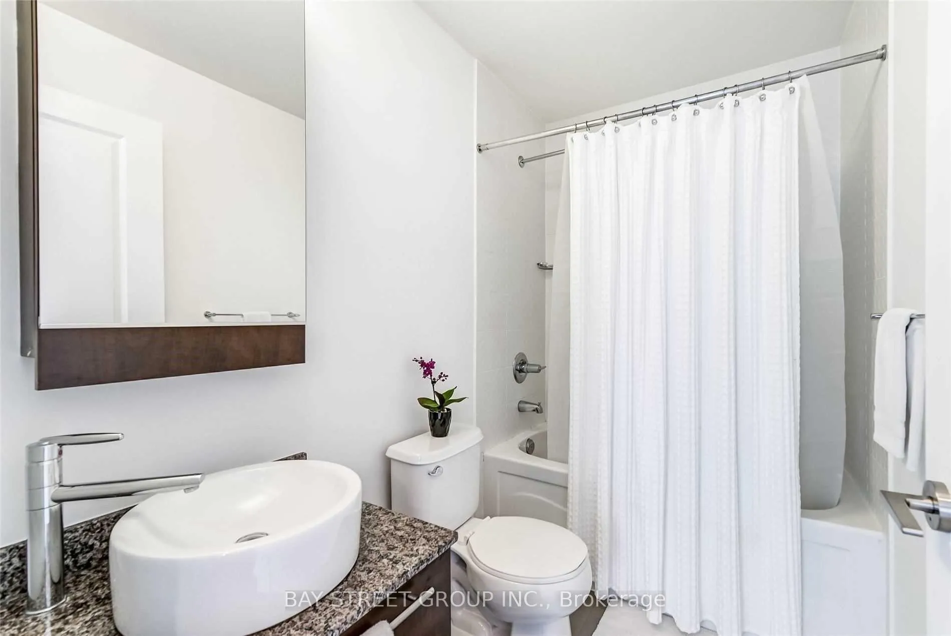 Photo 12 of Unit 1004, 500 Sherbourne Street, Toronto, North St. James Town — HOMEH