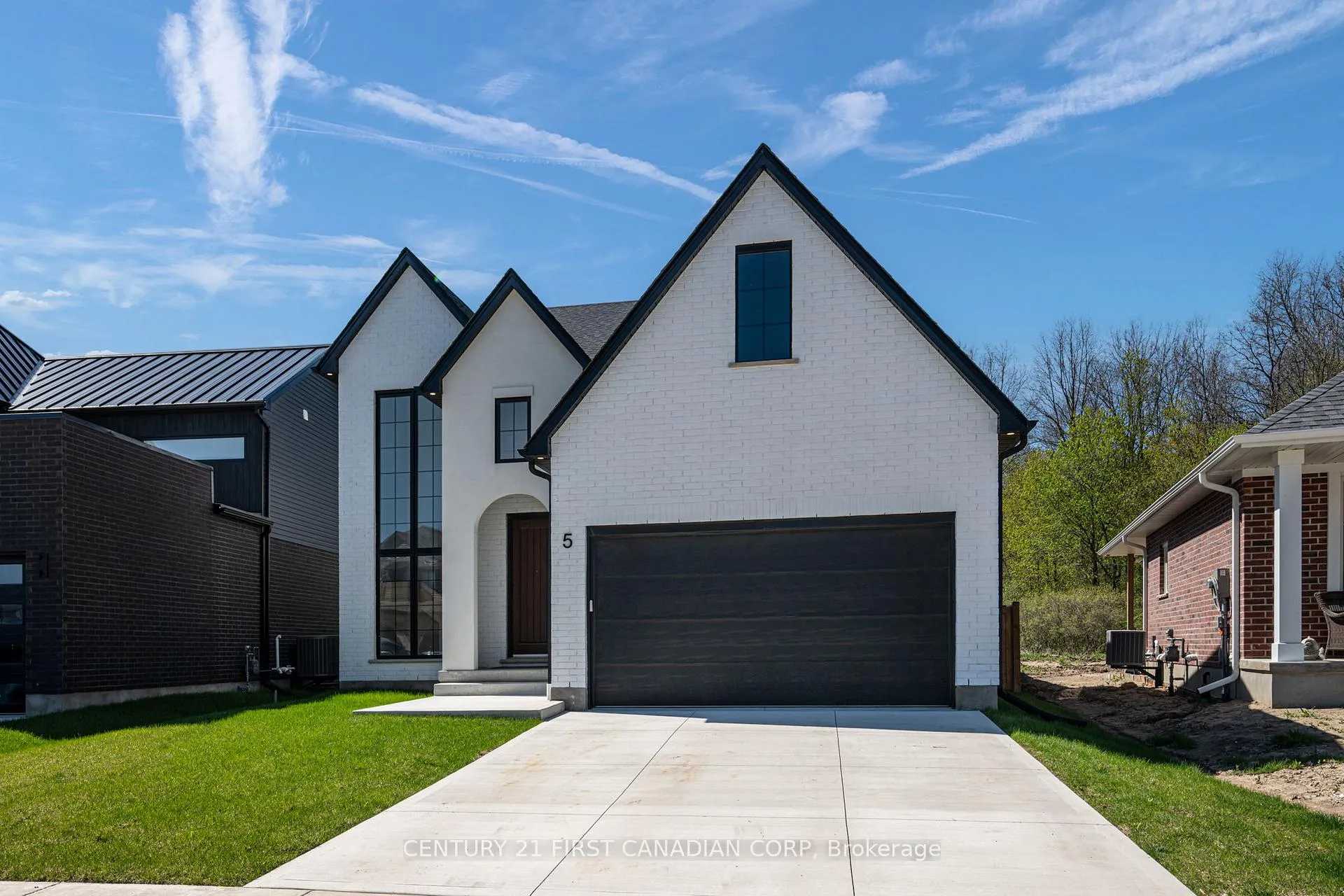 Photo 2 of 5 Hartland Circle, St. Thomas — HOMEH