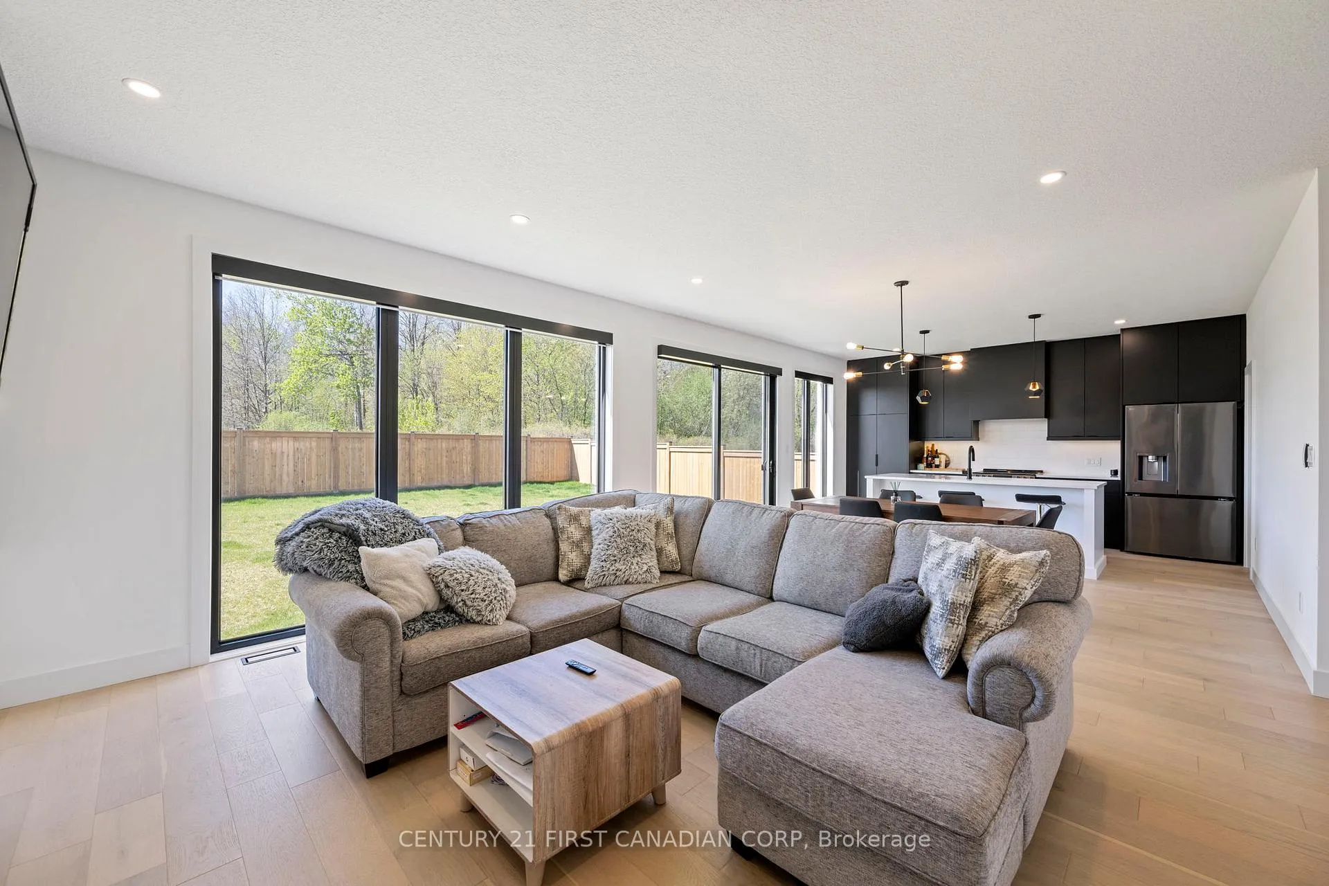 Photo 15 of 5 Hartland Circle, St. Thomas — HOMEH