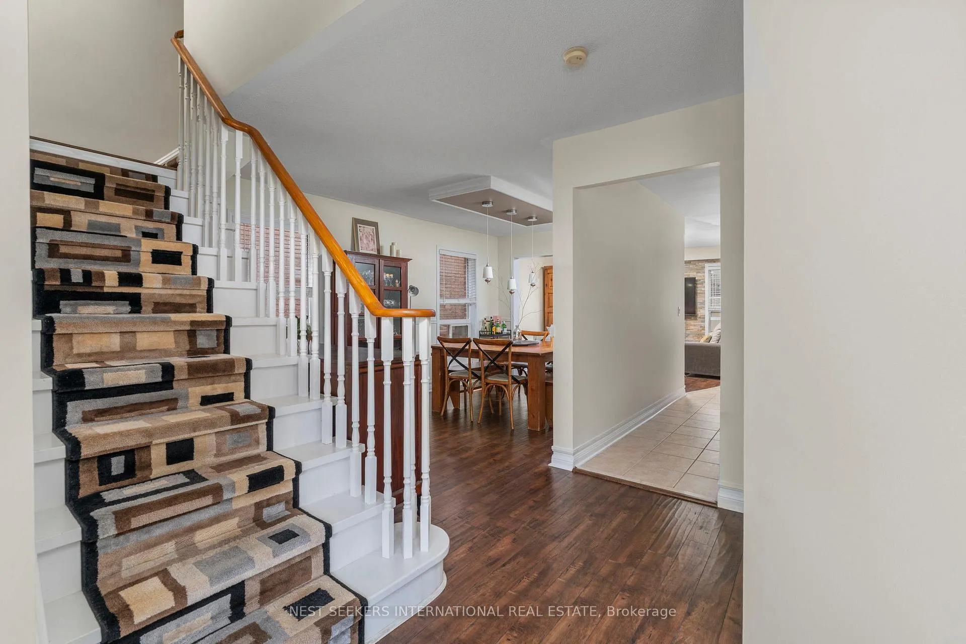Photo 5 of 219 Cedargrove Road, Caledon, Bolton West — HOMEH