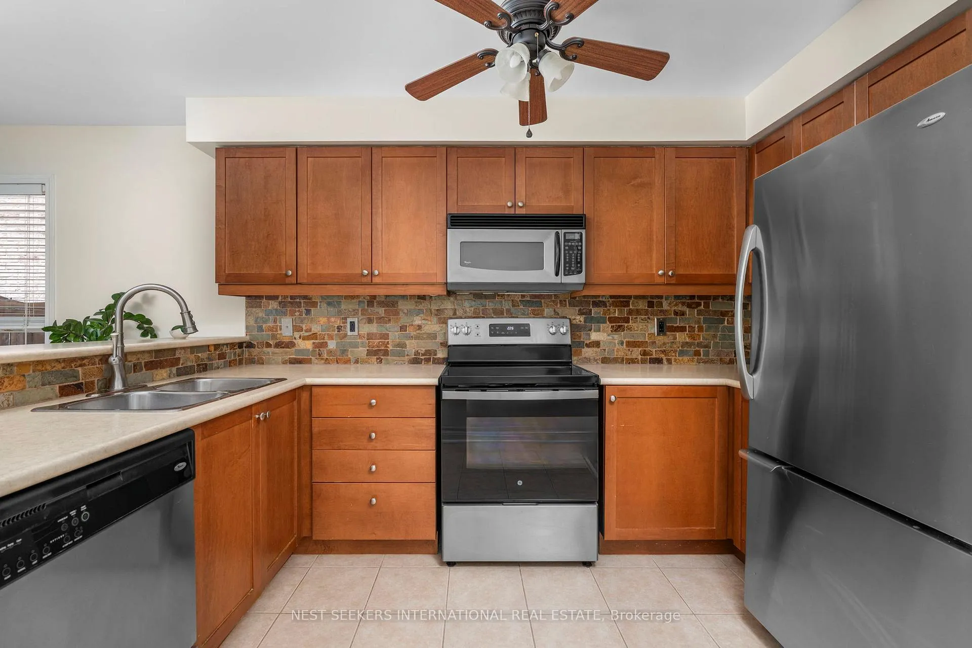 Photo 11 of 219 Cedargrove Road, Caledon, Bolton West — HOMEH
