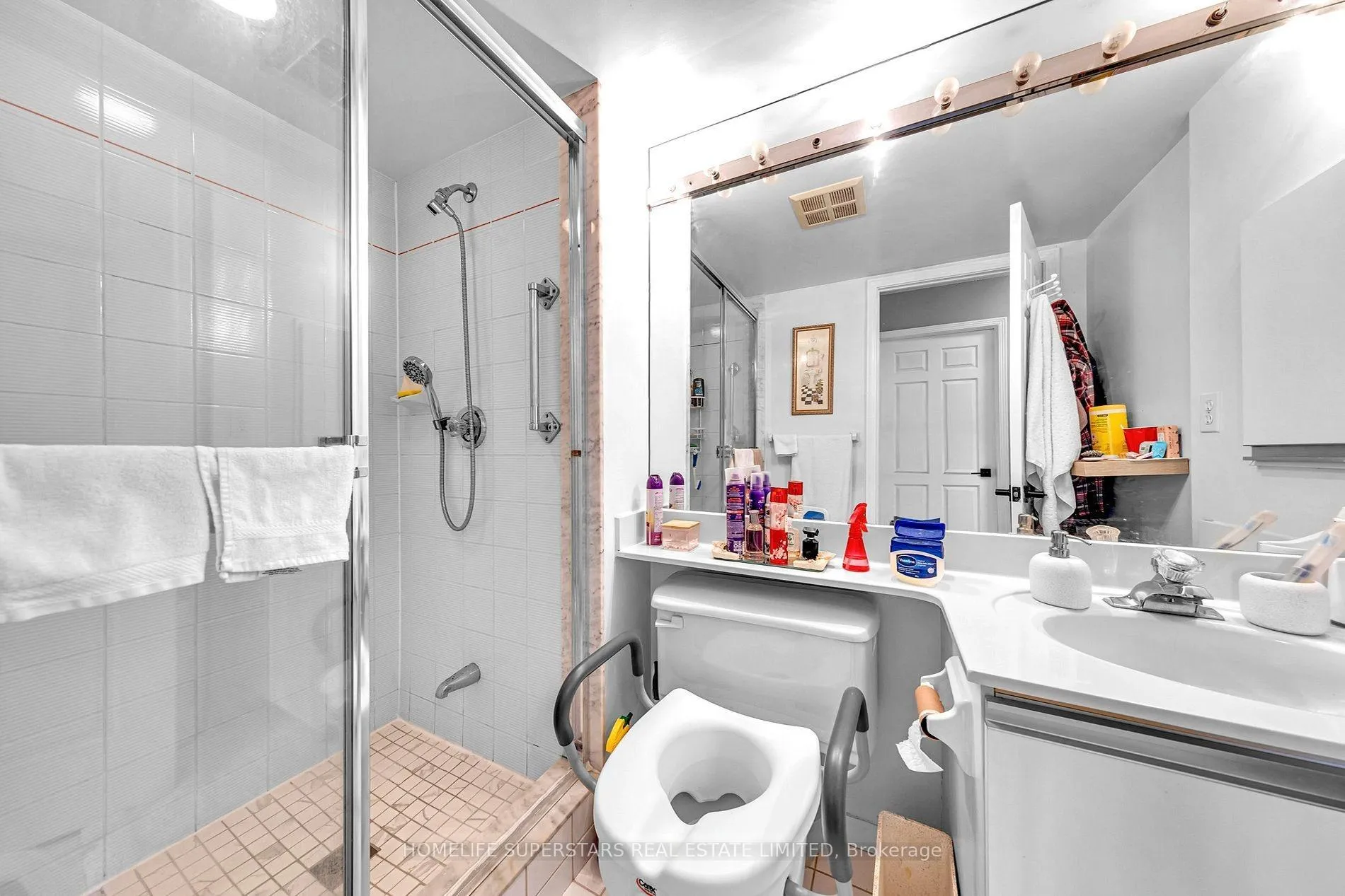 Photo 12 of Unit 907, 24 Hanover Road, Brampton, Queen Street Corridor — HOMEH