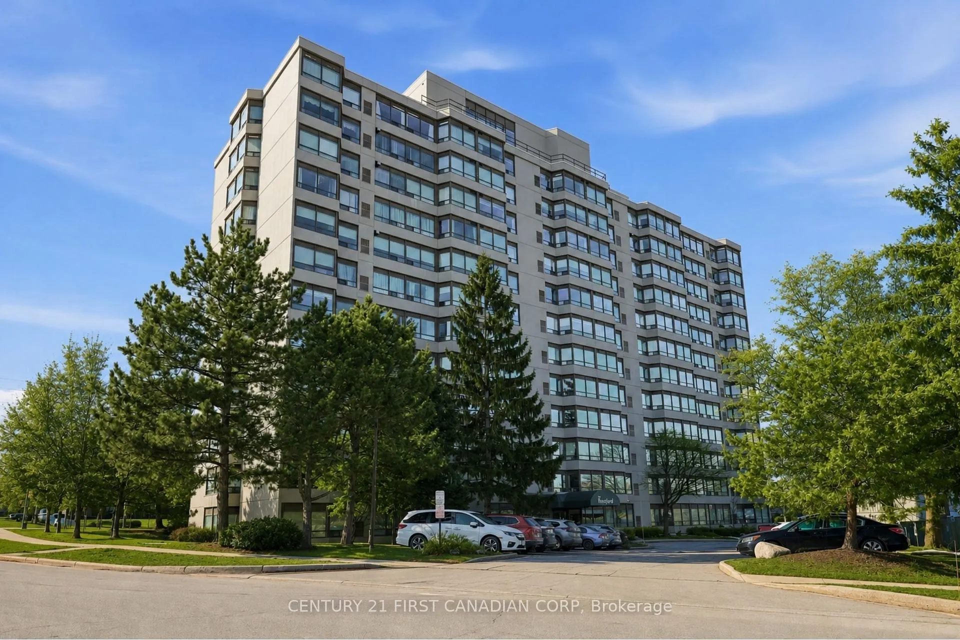 Front of Unit 306, 744 Wonderland Road S