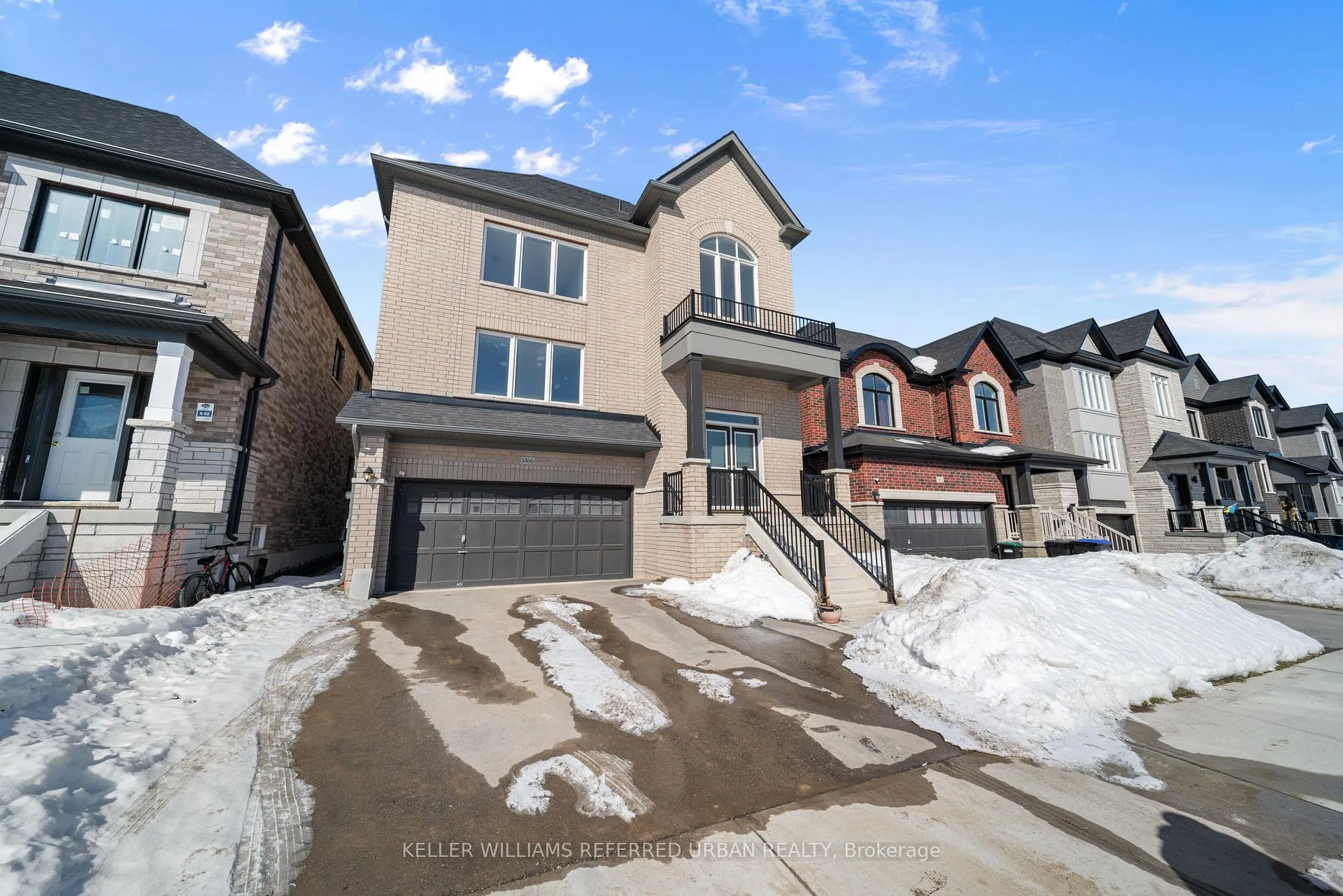 Front of Unit Main & Upper, 1466 Stovell Crescent