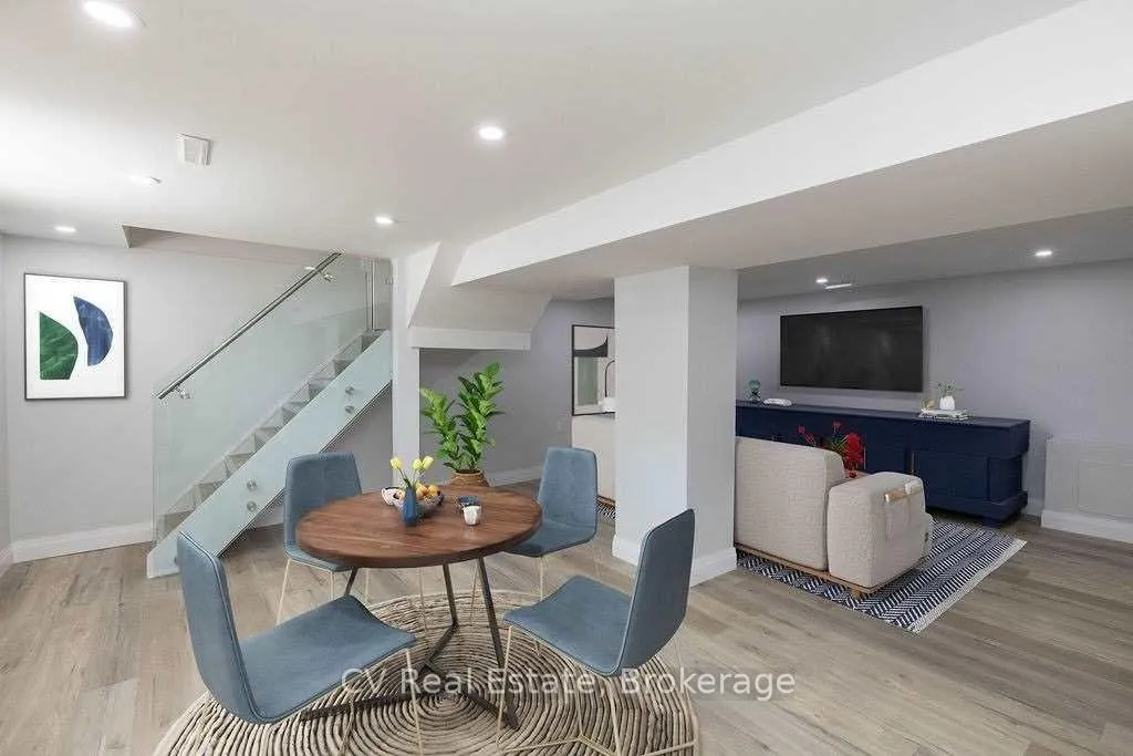 Photo 2 of Unit Basement Unit, 35 Carousel Avenue, Hamilton, Bruleville — HOMEH