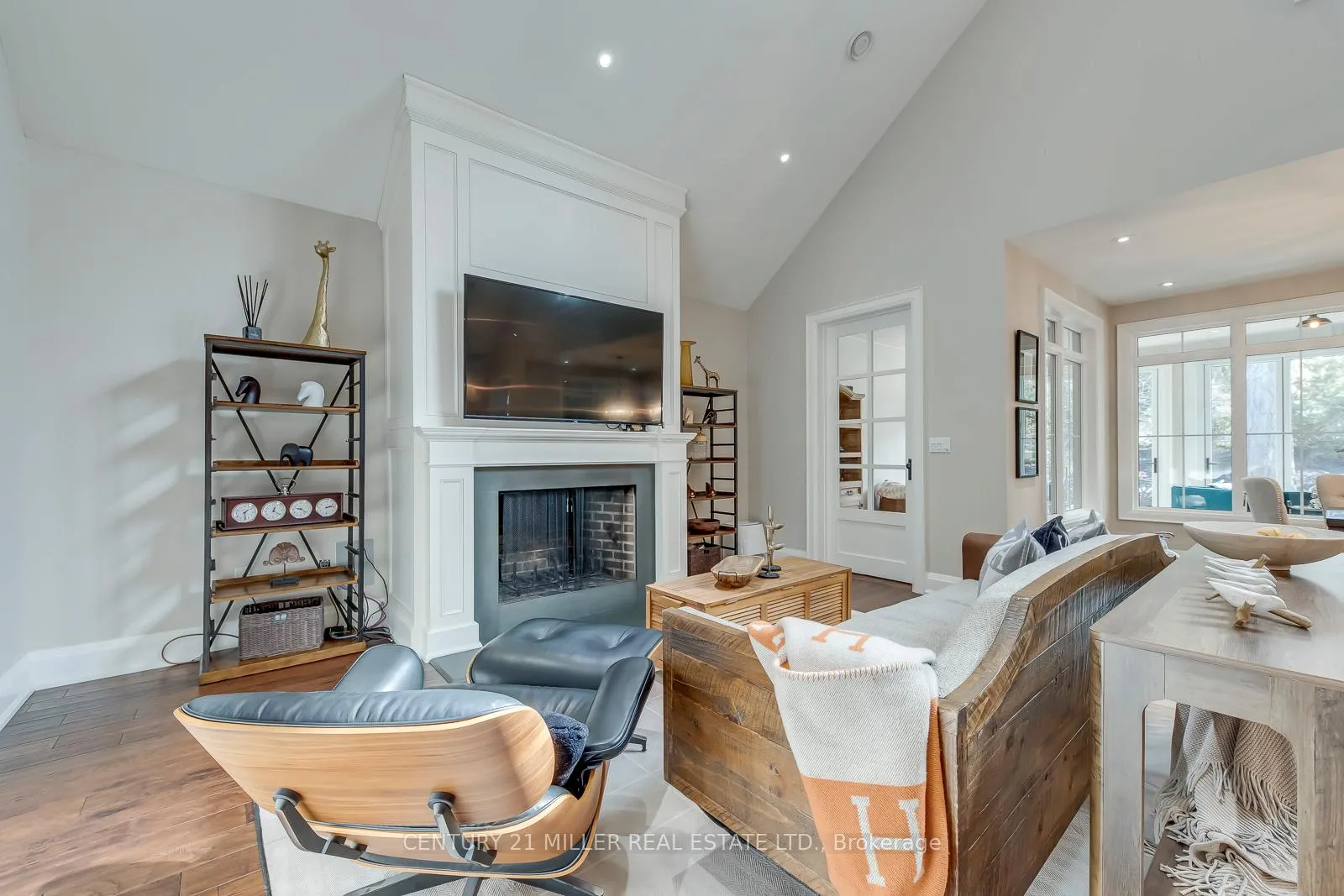 Photo 13 of 75 Charles Street, Halton Hills, Georgetown — HOMEH
