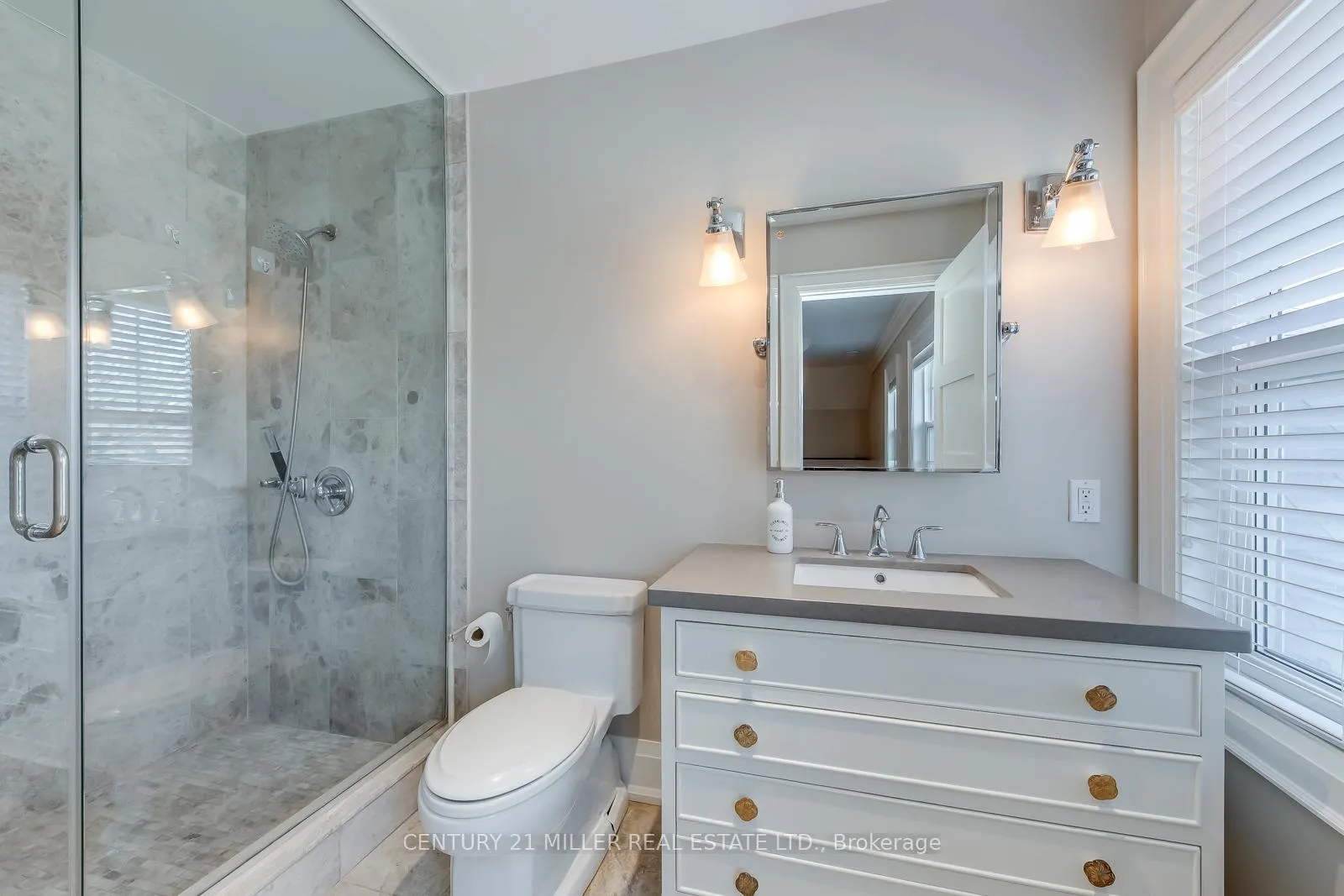 Photo 37 of 75 Charles Street, Halton Hills, Georgetown — HOMEH