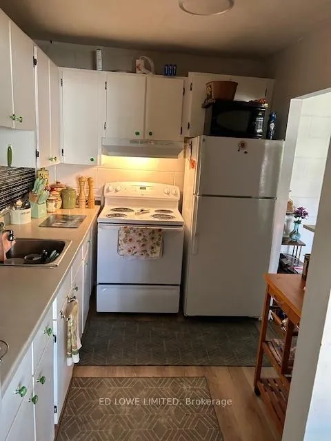 Photo 4 of Unit 203, 250 Morrison Street, Bracebridge, Macaulay — HOMEH