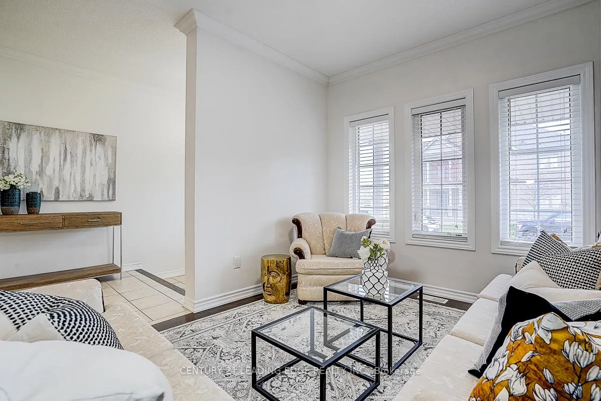 Photo 6 of 22 Pelister Drive, Markham, Greensborough — HOMEH