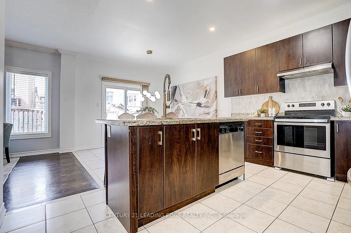 Photo 13 of 22 Pelister Drive, Markham, Greensborough — HOMEH