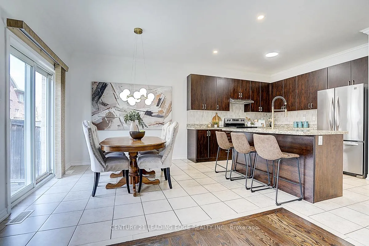 Photo 15 of 22 Pelister Drive, Markham, Greensborough — HOMEH