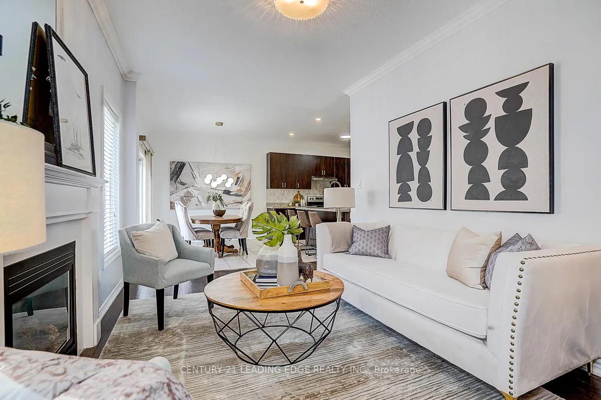 Photo 23 of 22 Pelister Drive, Markham, Greensborough — HOMEH