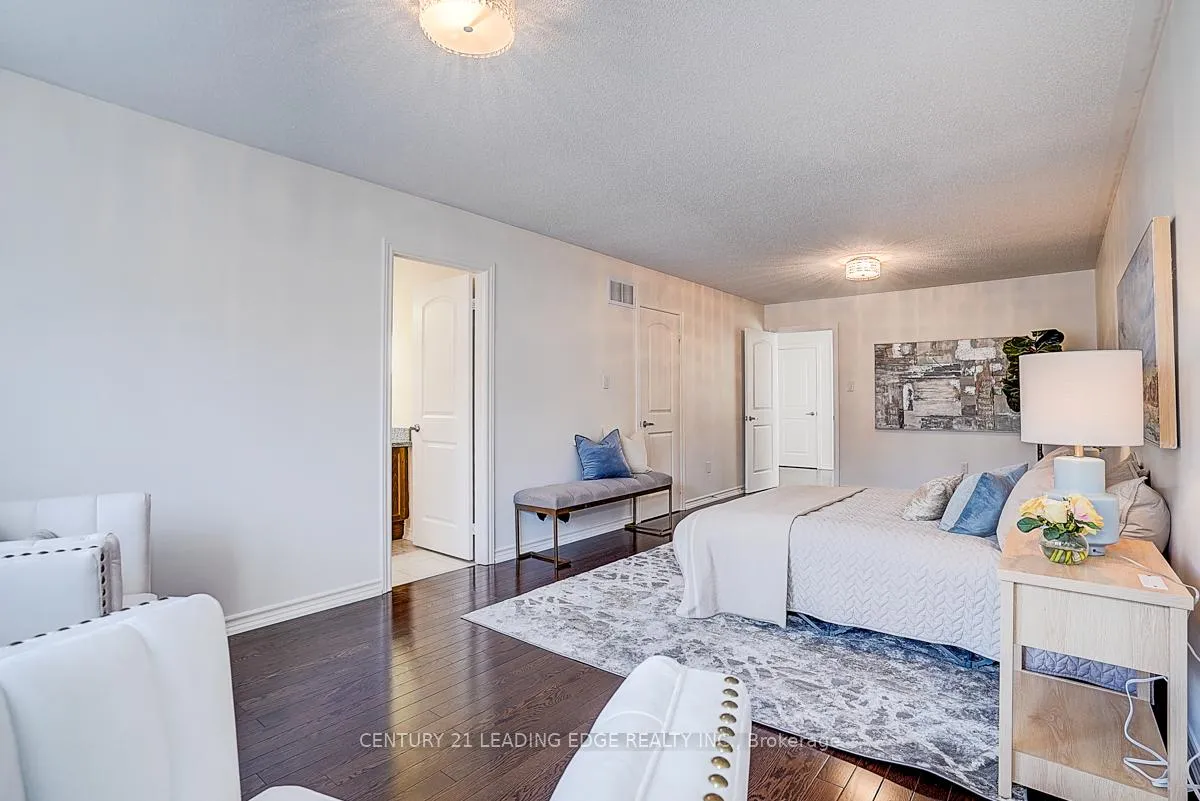 Photo 29 of 22 Pelister Drive, Markham, Greensborough — HOMEH