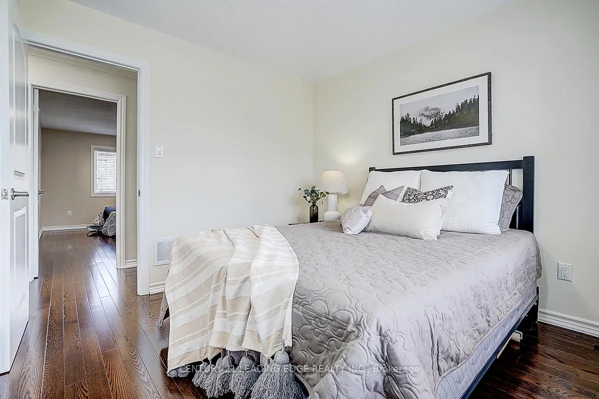 Photo 35 of 22 Pelister Drive, Markham, Greensborough — HOMEH