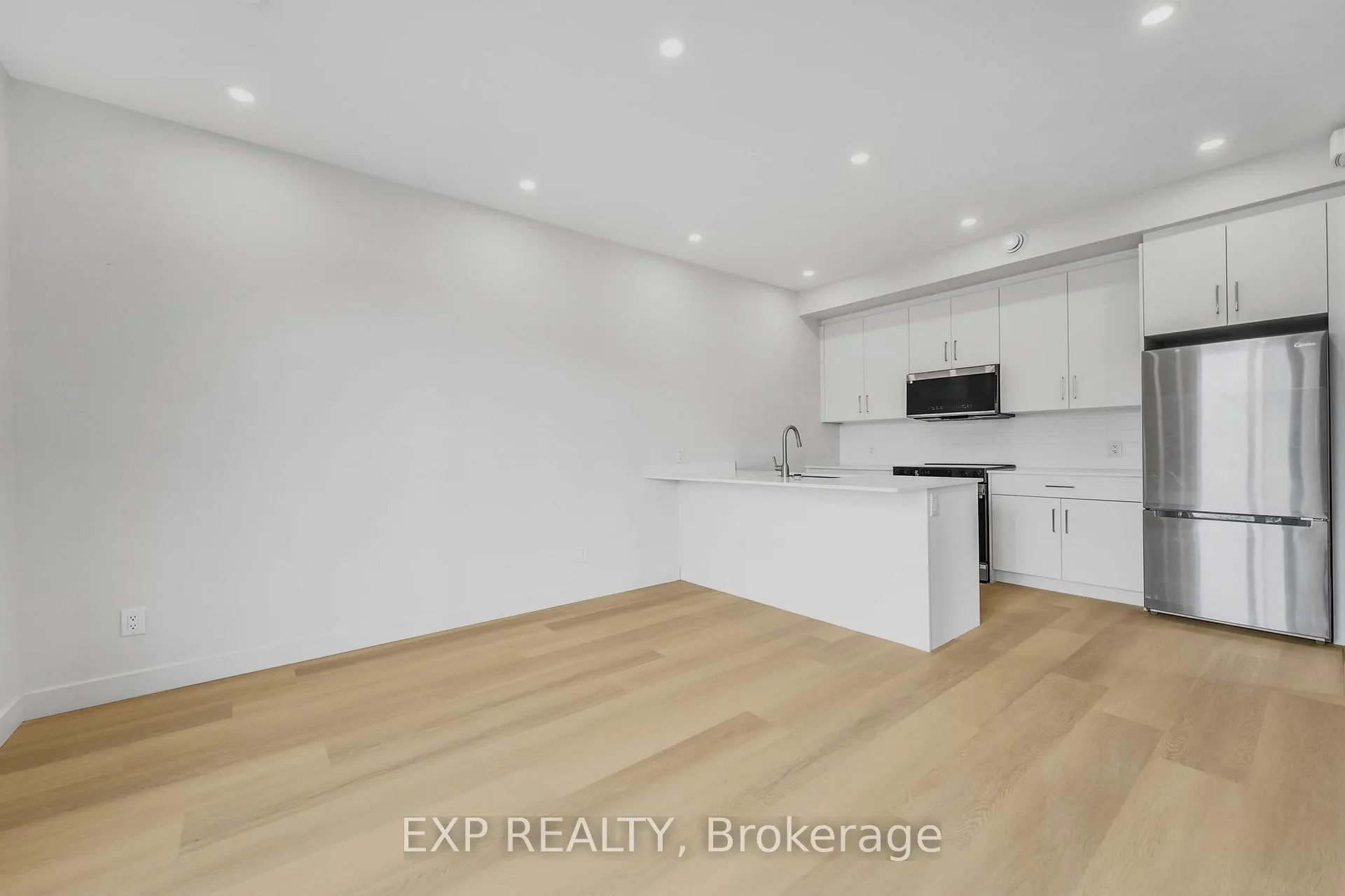 Photo 4 of Unit B, 1650 Scott Street, Ottawa, Ottawa West — HOMEH