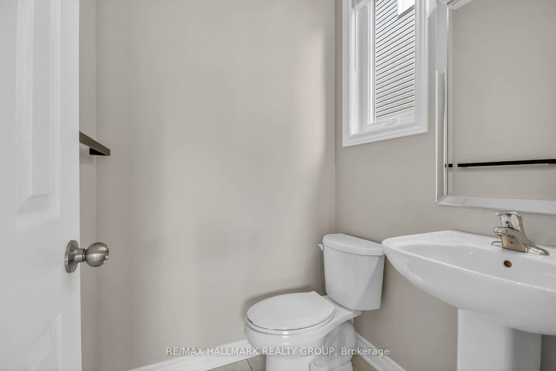 Photo 7 of 7 McPhail Road, Carleton Place — HOMEH