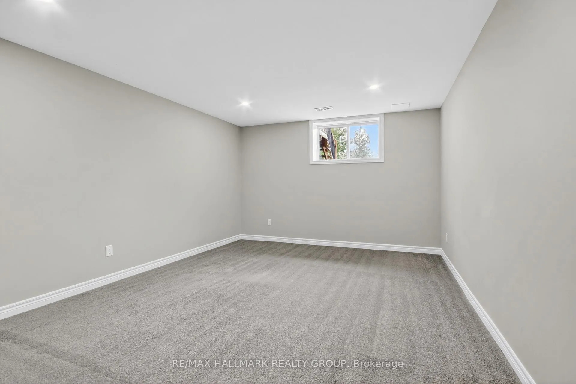 Photo 37 of 7 McPhail Road, Carleton Place — HOMEH