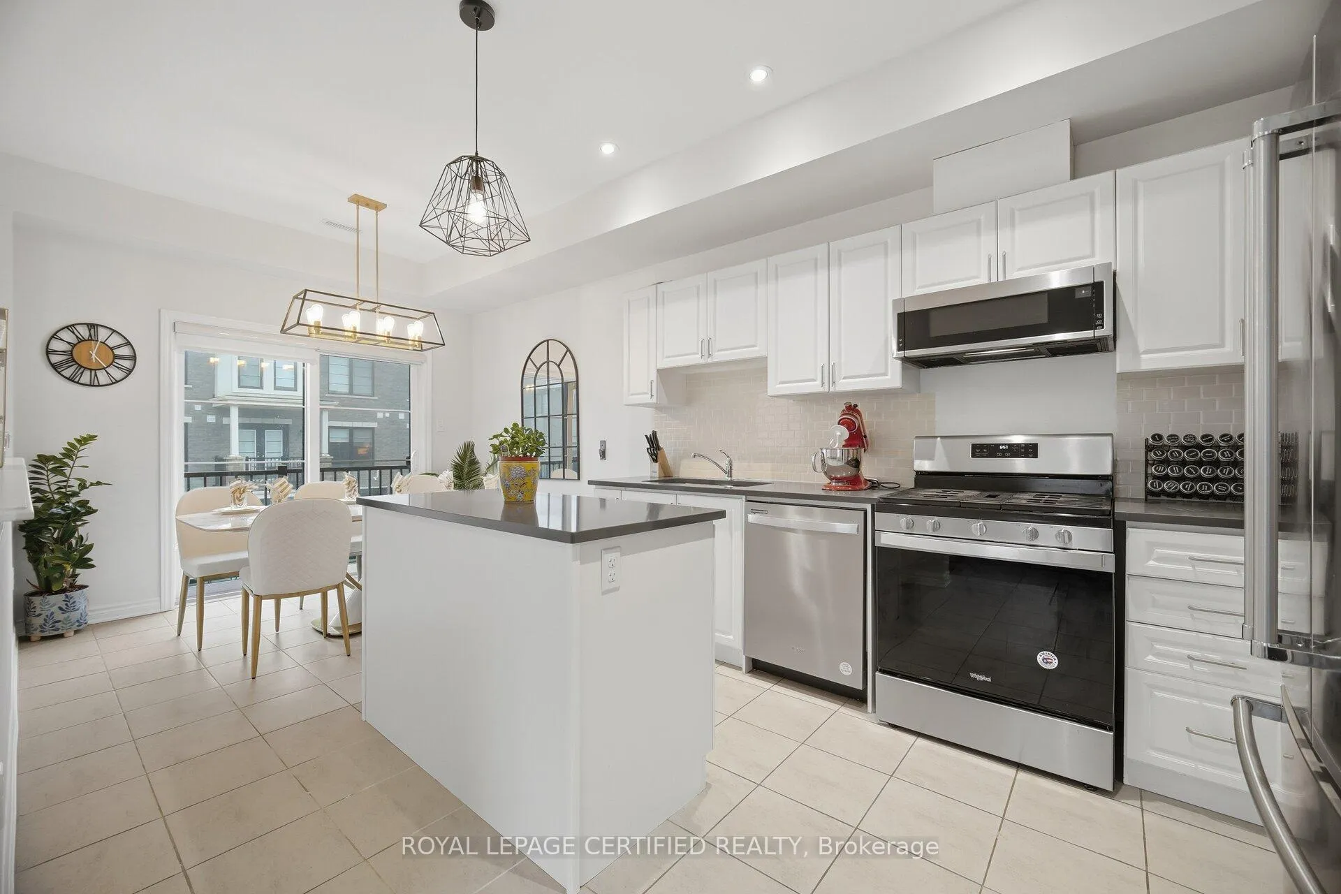 Photo 9 of Unit 22, 383 Dundas Street E, Hamilton, Waterdown — HOMEH