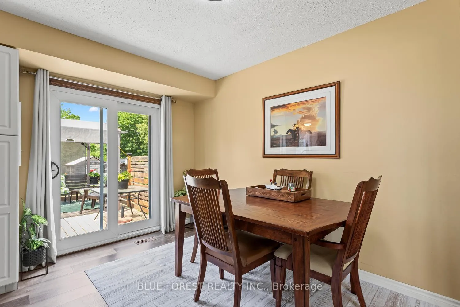 Photo 14 of 183 Queen Street, North Middlesex, Ailsa Craig — HOMEH