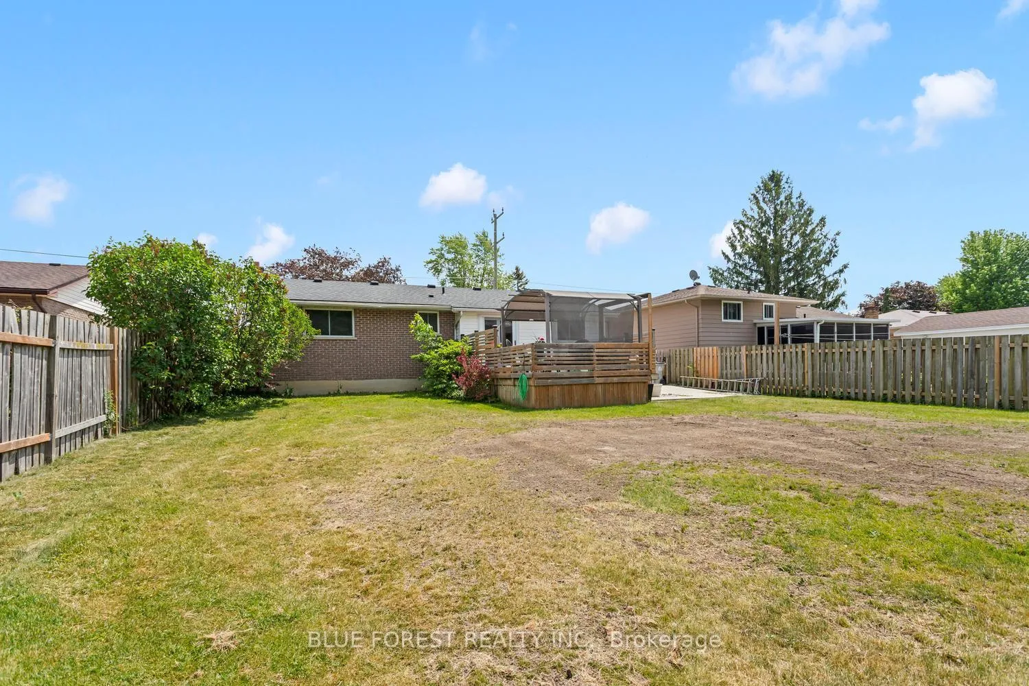 Photo 44 of 183 Queen Street, North Middlesex, Ailsa Craig — HOMEH