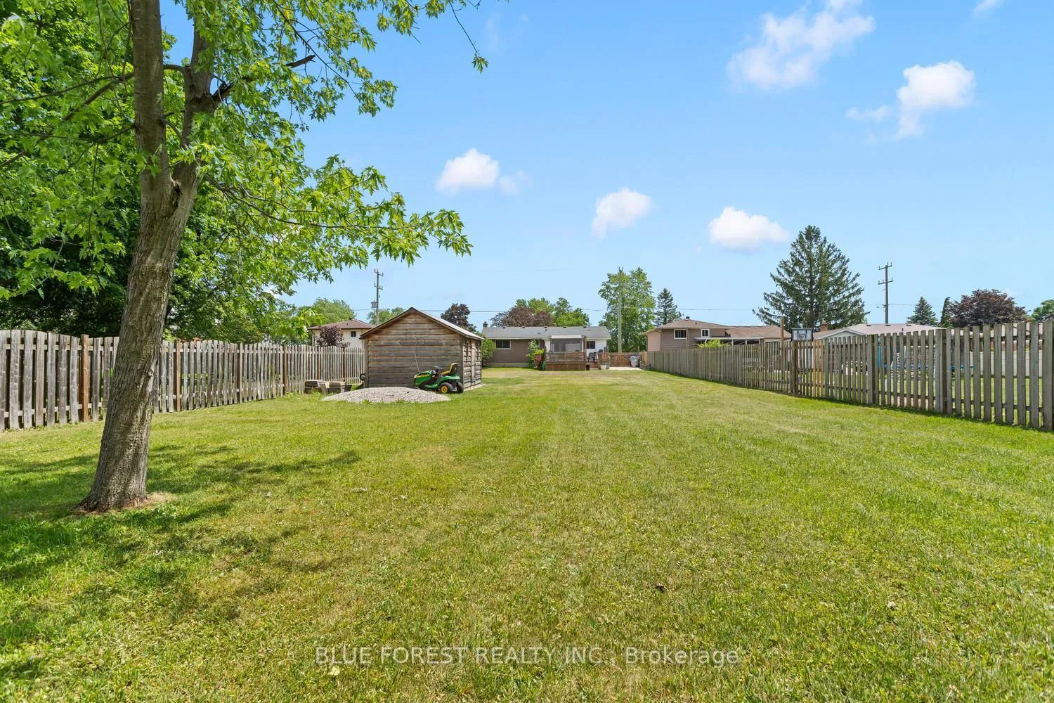 Photo 45 of 183 Queen Street, North Middlesex, Ailsa Craig — HOMEH