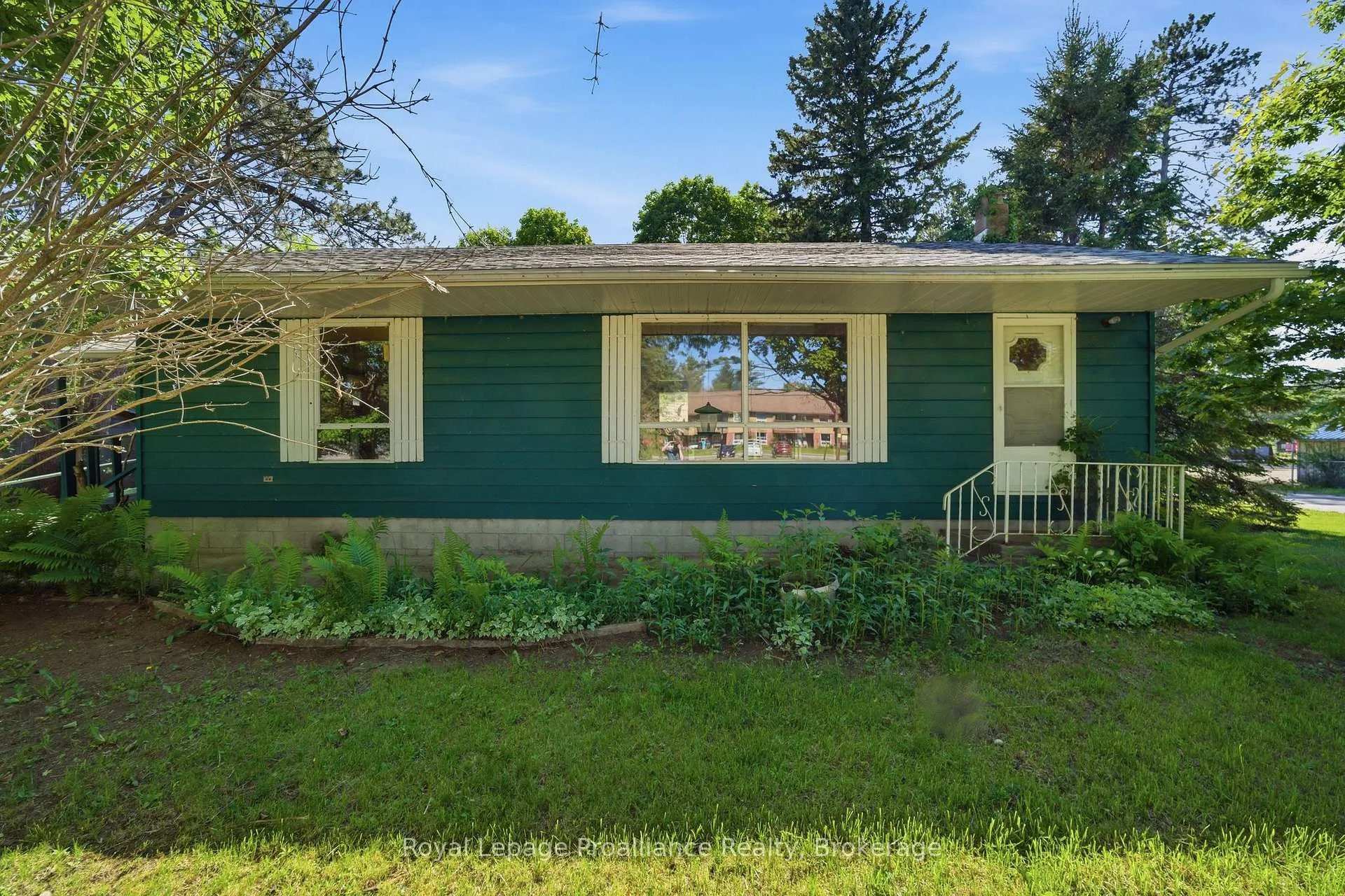 Photo 2 of 12310 Highway 41, Addington Highlands — HOMEH