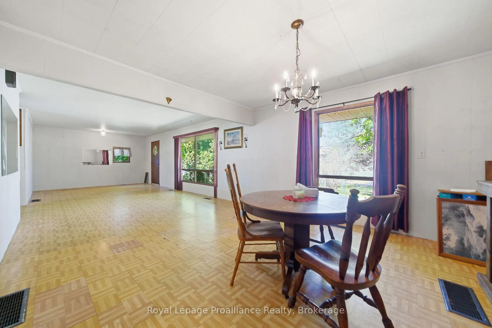 Photo 9 of 12310 Highway 41, Addington Highlands — HOMEH