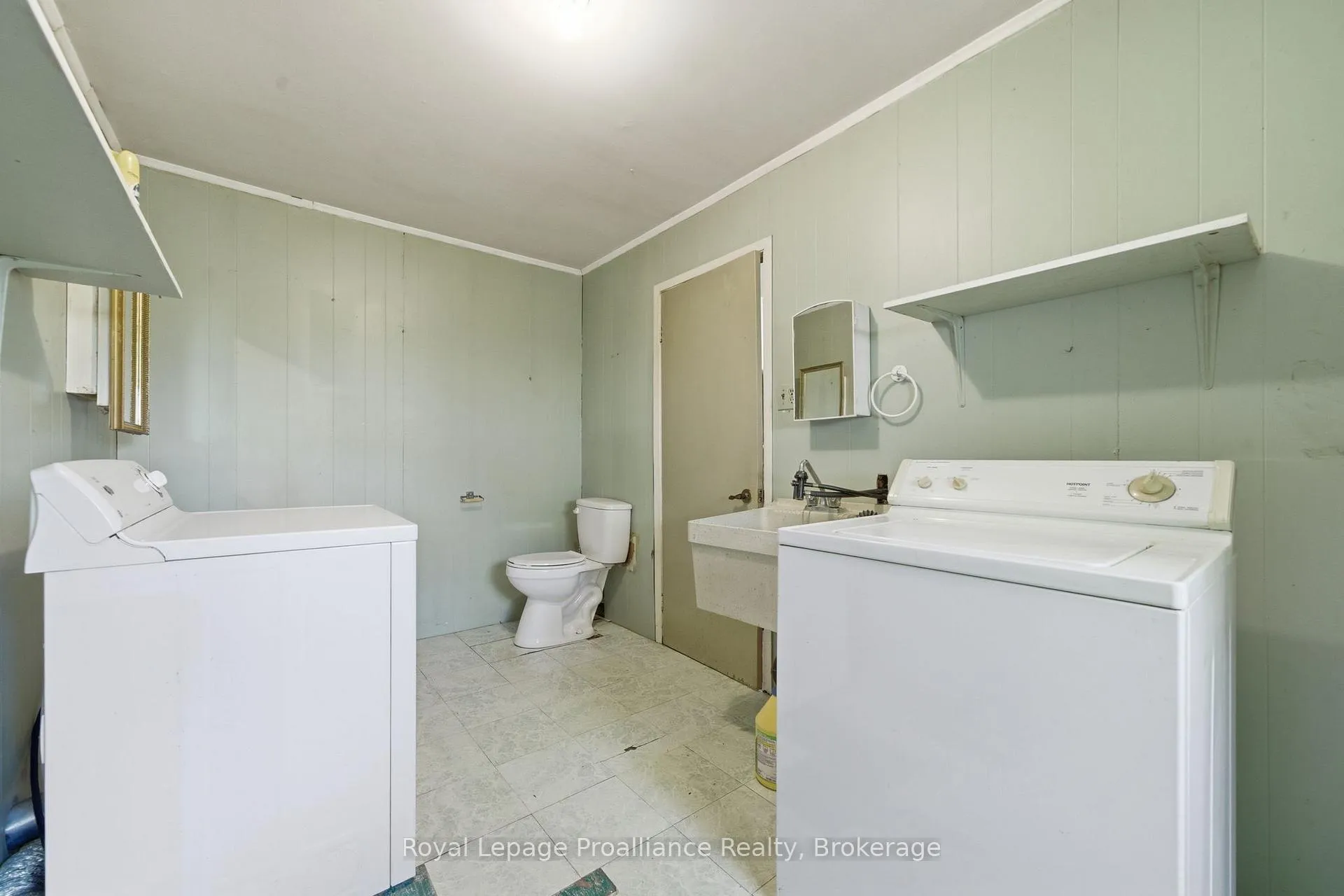 Photo 23 of 12310 Highway 41, Addington Highlands — HOMEH