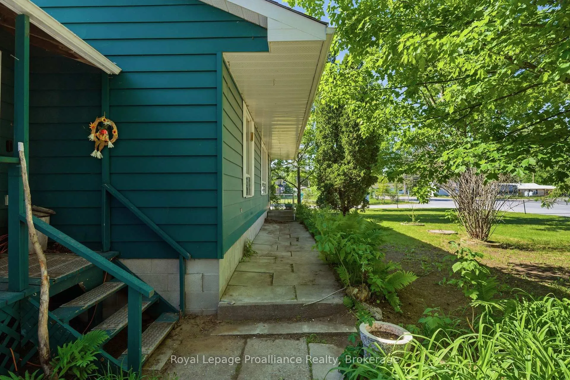 Photo 34 of 12310 Highway 41, Addington Highlands — HOMEH