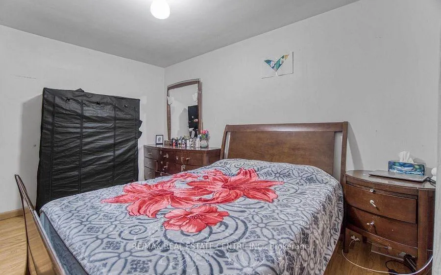 Photo 16 of 314 Strathcona Drive, Burlington, Shoreacres — HOMEH