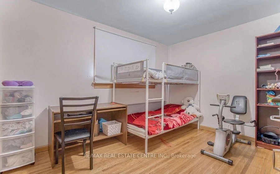 Photo 21 of 314 Strathcona Drive, Burlington, Shoreacres — HOMEH