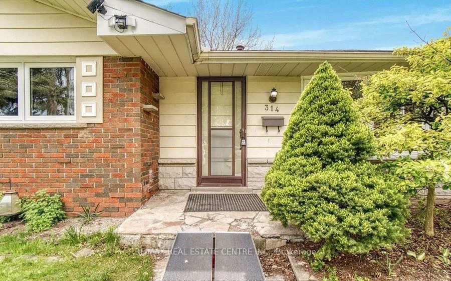 Photo 10 of 314 Strathcona Drive, Burlington, Shoreacres — HOMEH