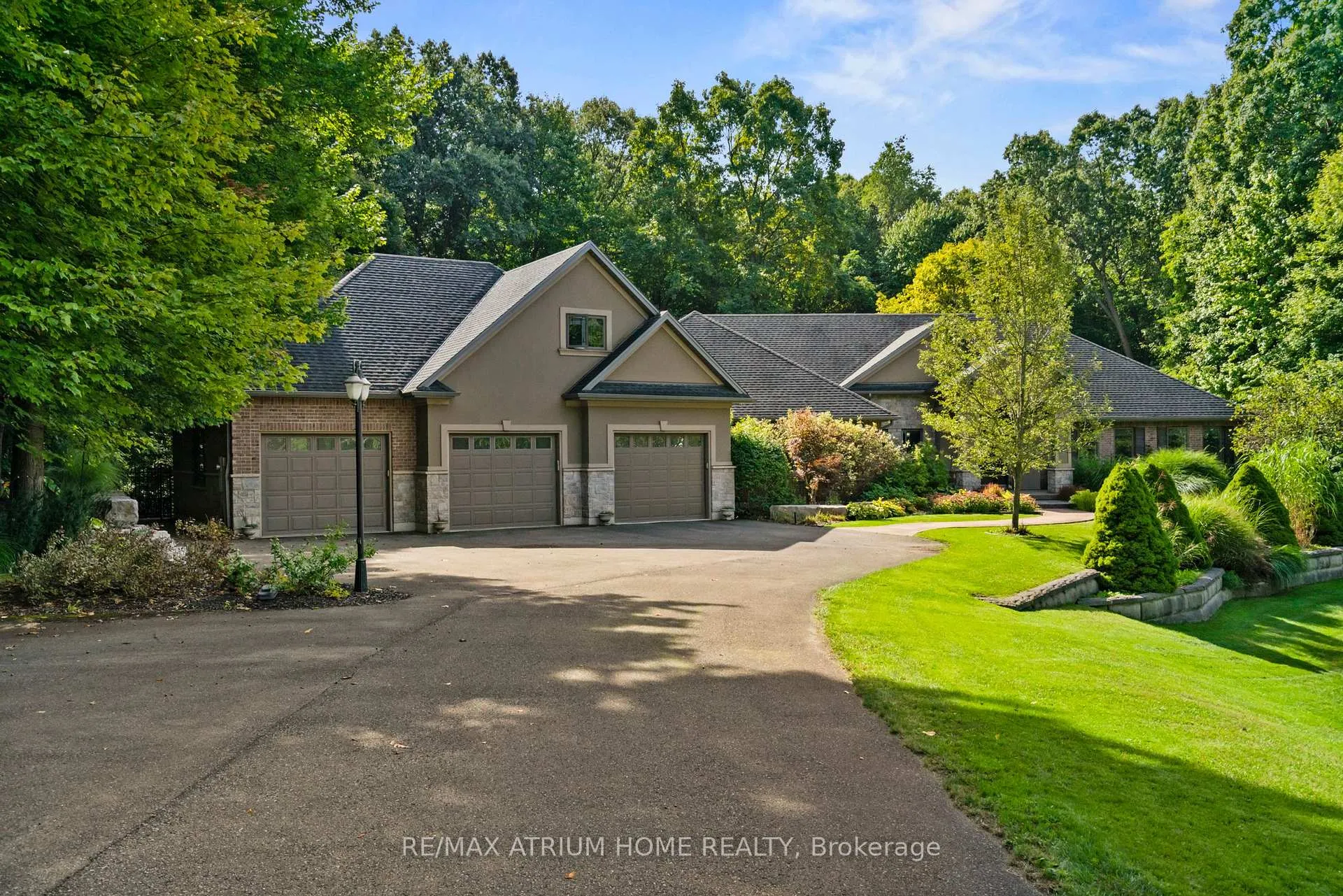 Photo 1 of 200 Pancake Lane, Pelham, Fonthill — HOMEH