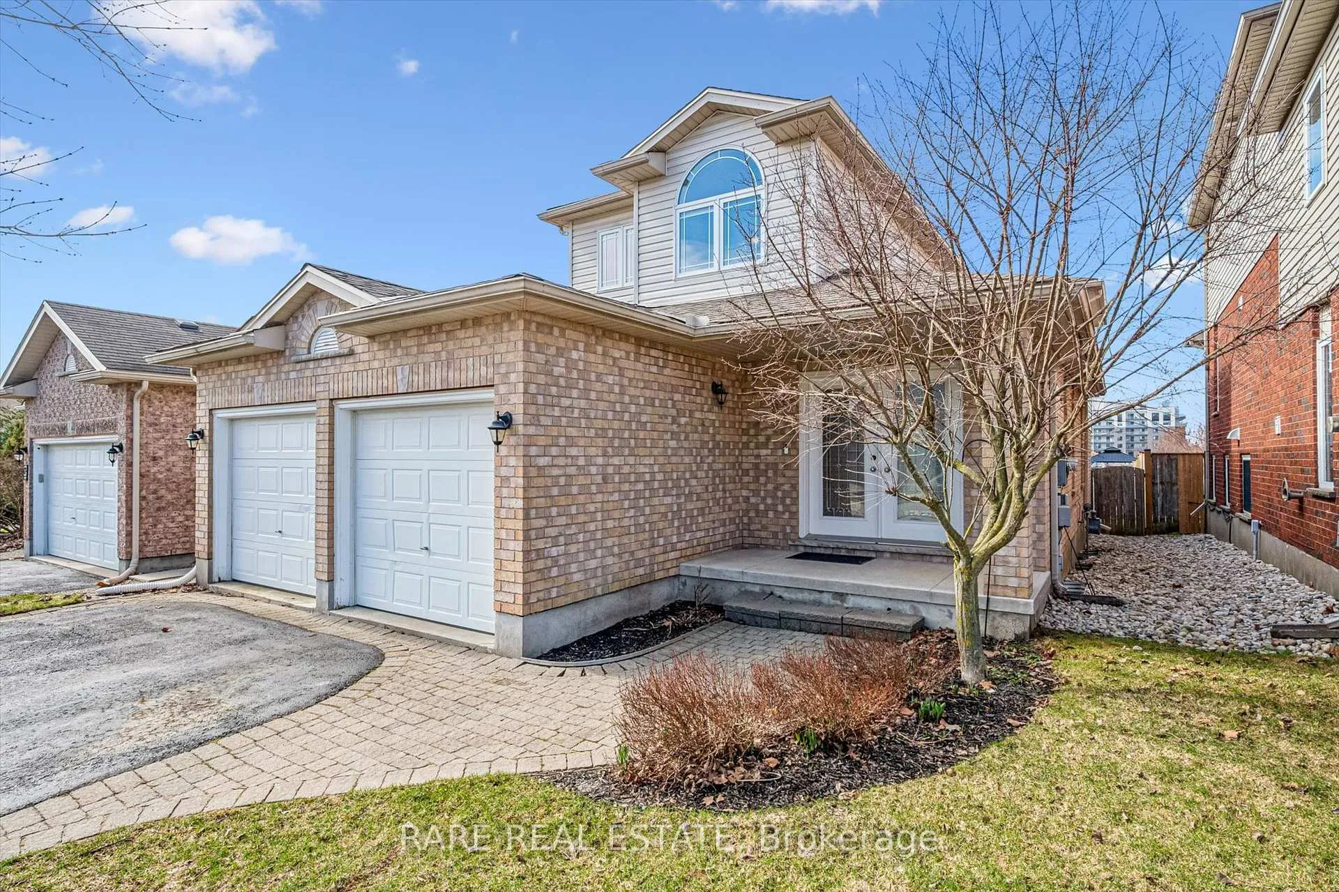 Photo 3 of 28 Davis Street, Guelph, Grange Road — HOMEH