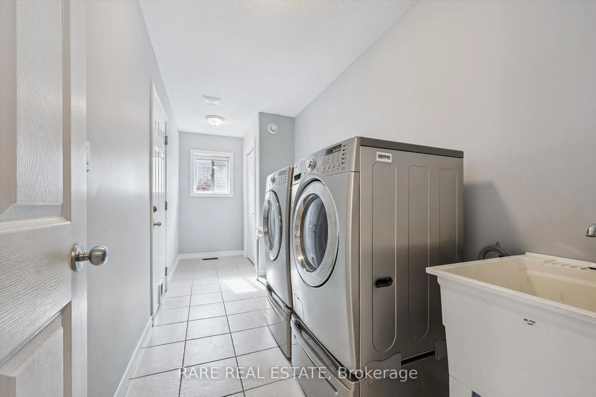 Photo 16 of 28 Davis Street, Guelph, Grange Road — HOMEH